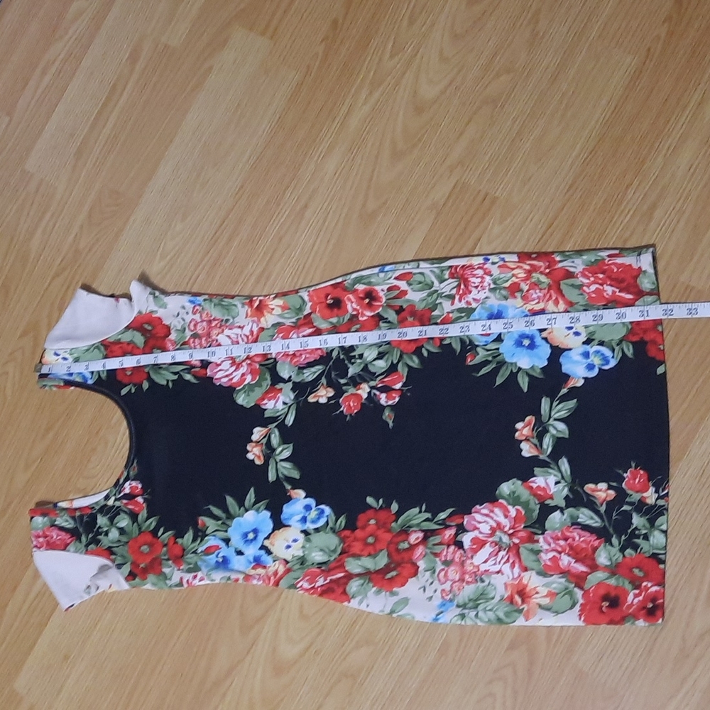 Mini dress - Picture 8 of 11
